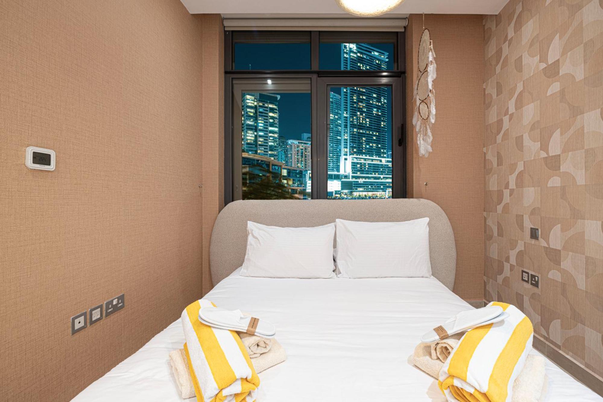 Apartment Koyo In The Heart Of Jbr Beach - 3Bdr Dubai Eksteriør billede